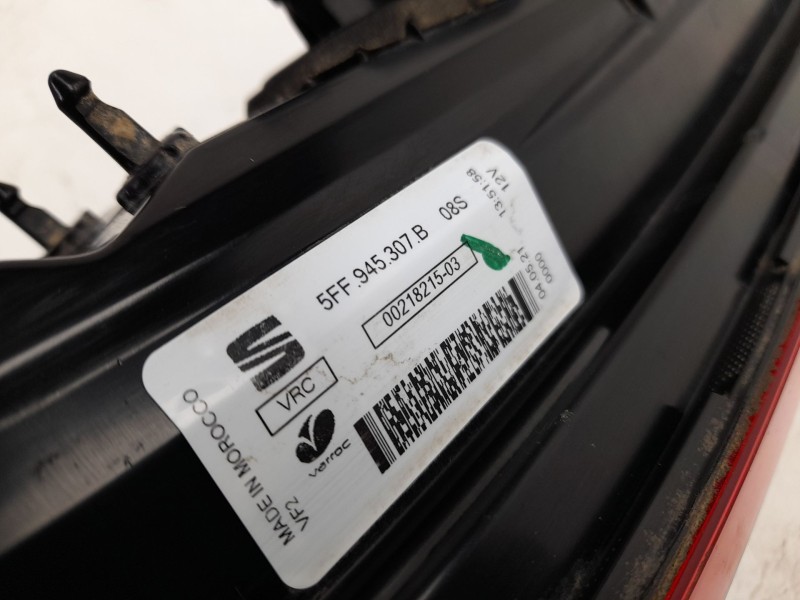 Recambio de piloto trasero central para cupra formentor (km7, kmp) 1.5 tsi referencia OEM IAM  5FF945307B 
