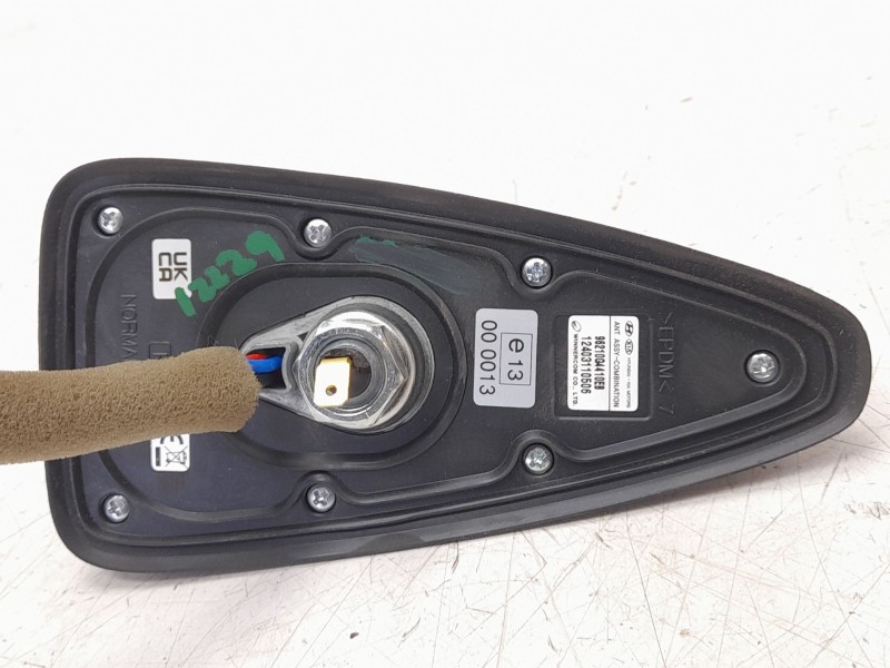 Recambio de antena para hyundai i30 (pde, pd, pden) 2.0 n referencia OEM IAM 96210G4410EB  