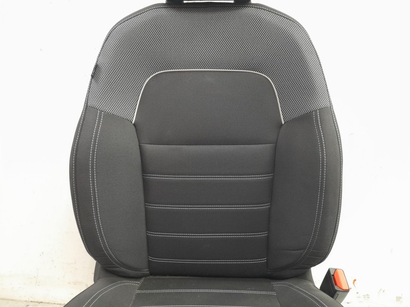 Recambio de juego asientos completo para dacia sandero iii 1.0 tce 90 eco-g referencia OEM IAM   