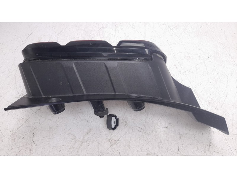 Recambio de piloto trasero izquierdo para renault 4 e-tech 120 referencia OEM IAM  265550976R 
