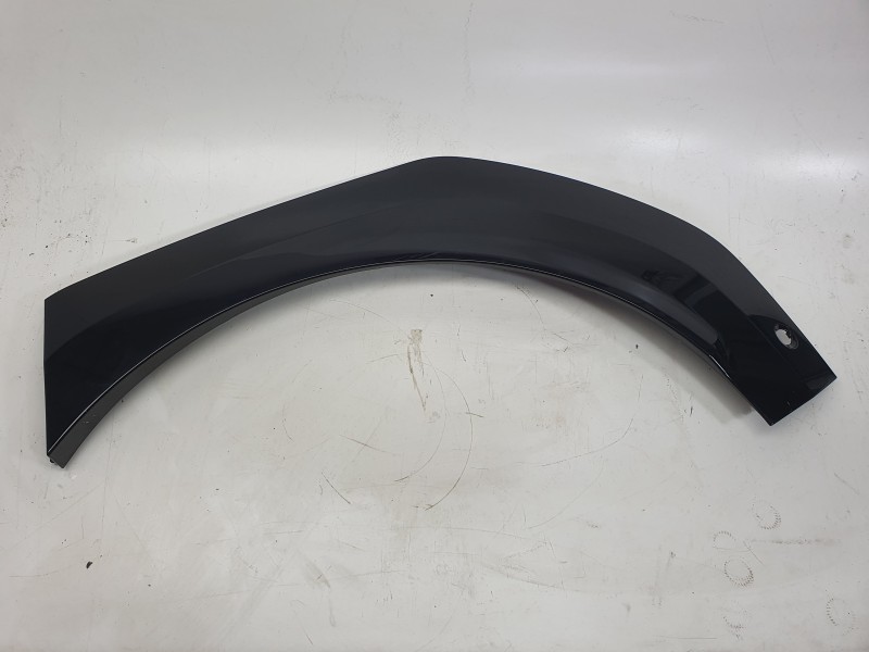 Recambio de aletin trasero izquierdo para kia ev9 100 gt-line awd referencia OEM IAM  87741DO110AHV 
