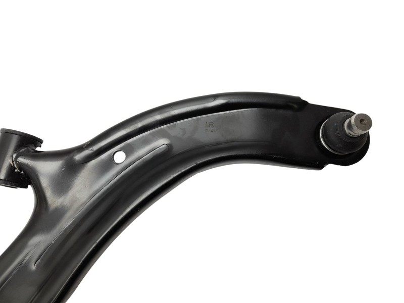 Recambio de brazo suspension delantero derecho para renault modus / grand modus (f/jp0_) 1.2 16v hi-flex referencia OEM IAM 8200