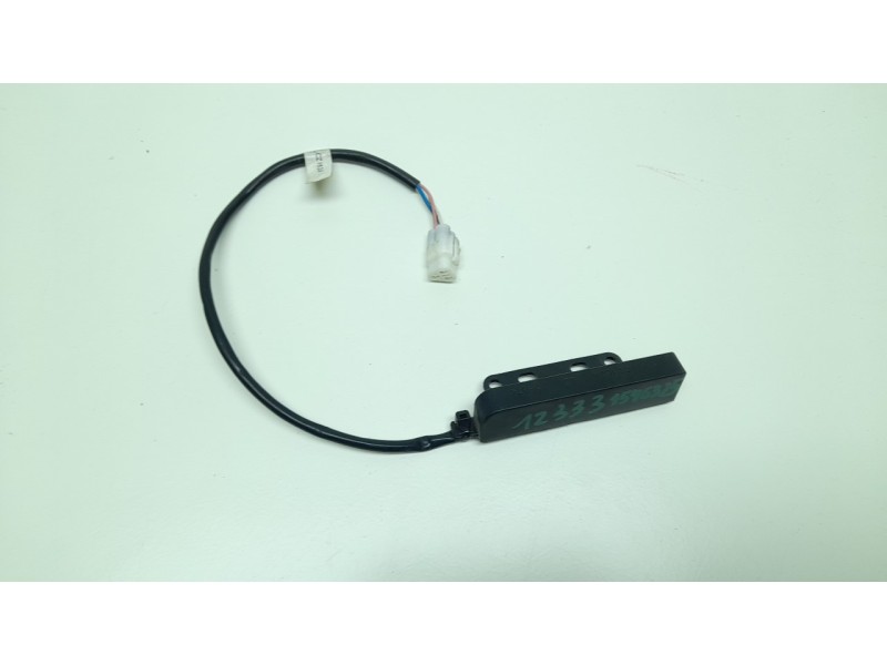 Recambio de antena para ktm super adventure 1290 super adventure s referencia OEM IAM 619111680010  