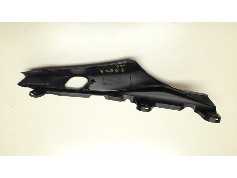 Recambio de moldura para yamaha mt mt-09 (rn83) referencia OEM IAM B7N21721 B7N217210000 