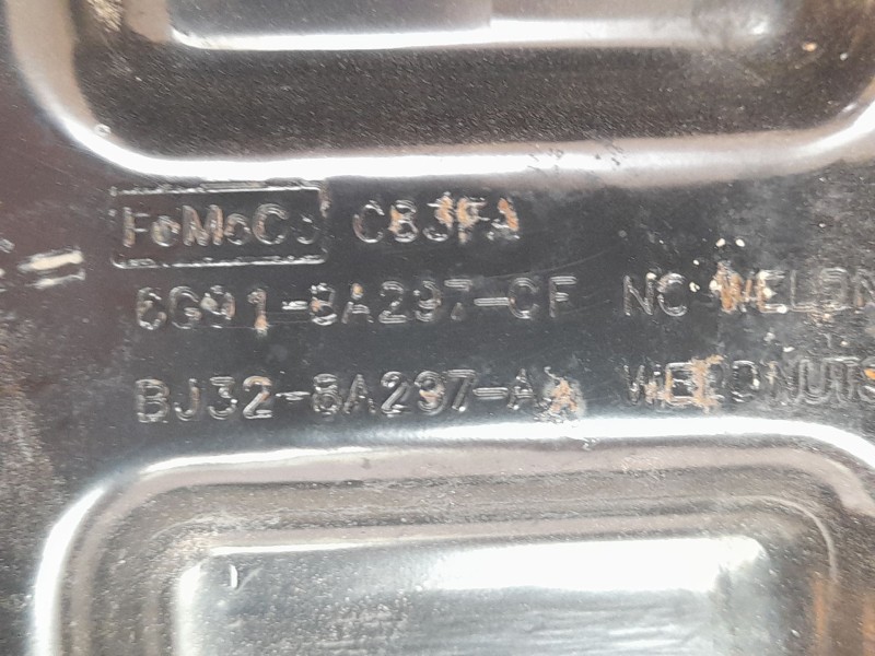 Recambio de travesaño inferior para land rover evoque hse dynamic referencia OEM IAM   