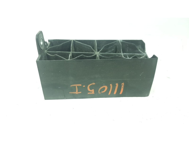 Recambio de moldura para renault megane iv berlina 5p 1.5 blue dci diesel fap referencia OEM IAM 620933842R  