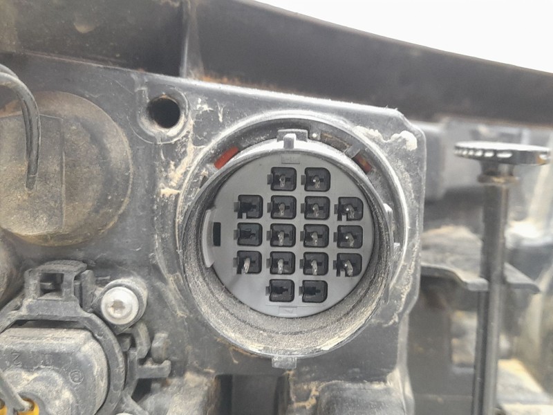 Recambio de faro izquierdo para land rover evoque hse dynamic referencia OEM IAM  BJ3213W030E 