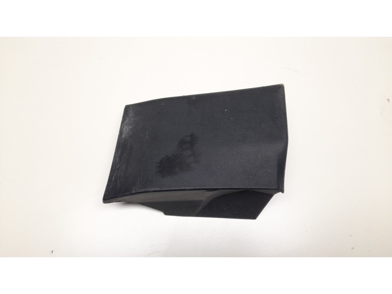 Recambio de moldura para land rover evoque hse dynamic referencia OEM IAM BJ3216165AC  