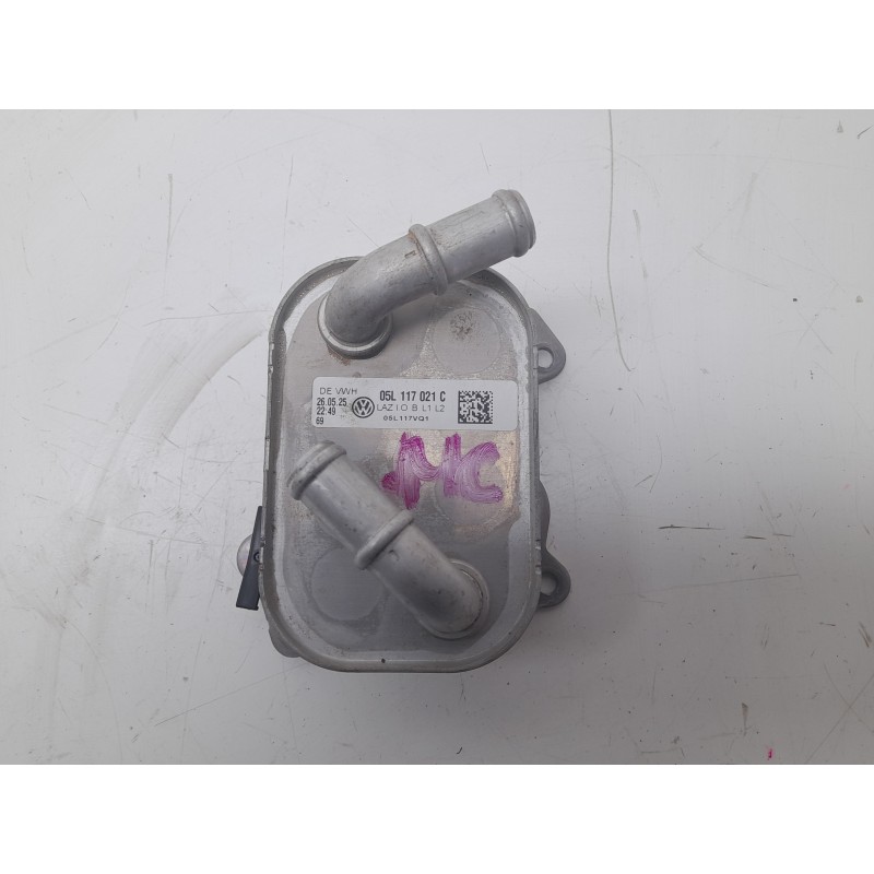 Recambio de enfriador aceite motor para audi q3 sportback (f3n) 35 tdi referencia OEM IAM 05L117021C  044528/045440/045445/VG807