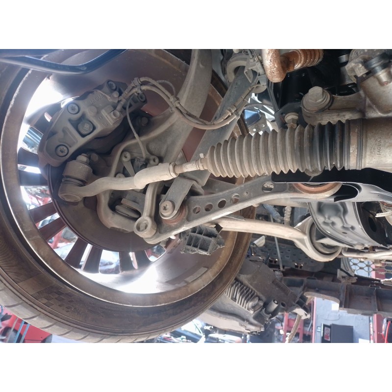Recambio de brazo suspension inferior delantero izquierdo para jaguar xj (x351) 3.0 sdv6 referencia OEM IAM   