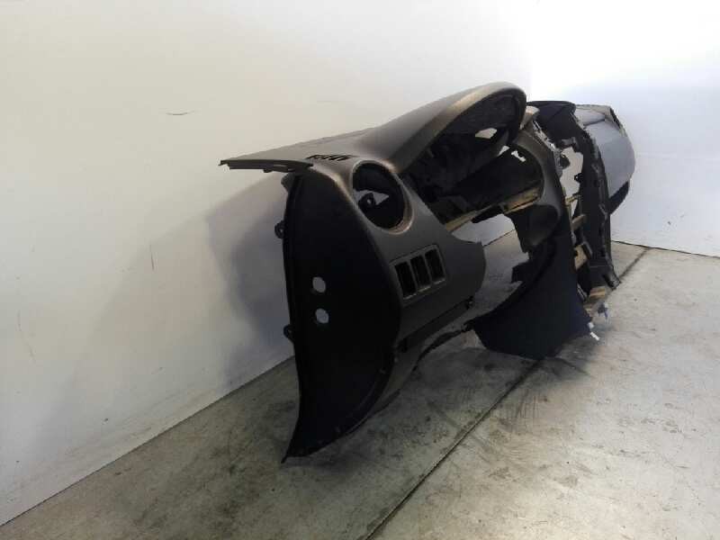 Recambio de salpicadero para suzuki grand vitara jb (jt) 1.9 ddis turbodiesel referencia OEM IAM 7311165J13ZCA  