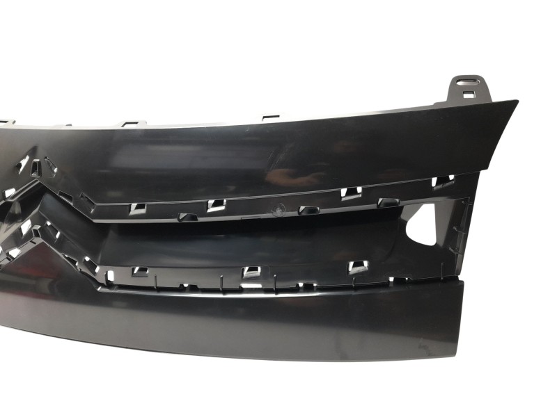 Recambio de rejilla delantera para citroën berlingo cuadro referencia OEM IAM 7804S9 7804S9 107073705/5021540/CI9182011