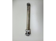 Recambio de eje trasero para yamaha mt mt-09 (rn83) referencia OEM IAM 4XV253811000  