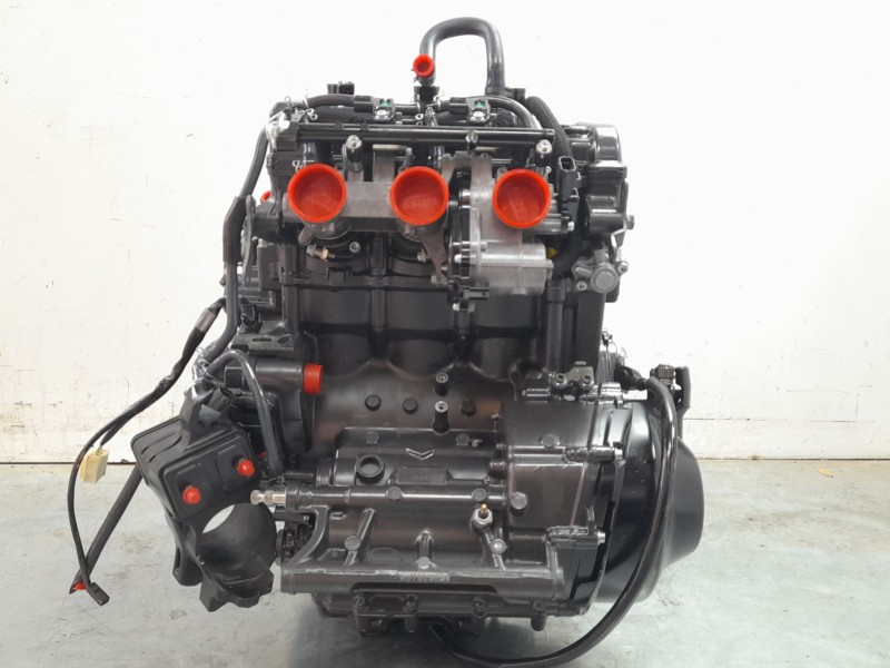 Recambio de motor completo para yamaha mt mt-09 (rn83) referencia OEM IAM  N718E 