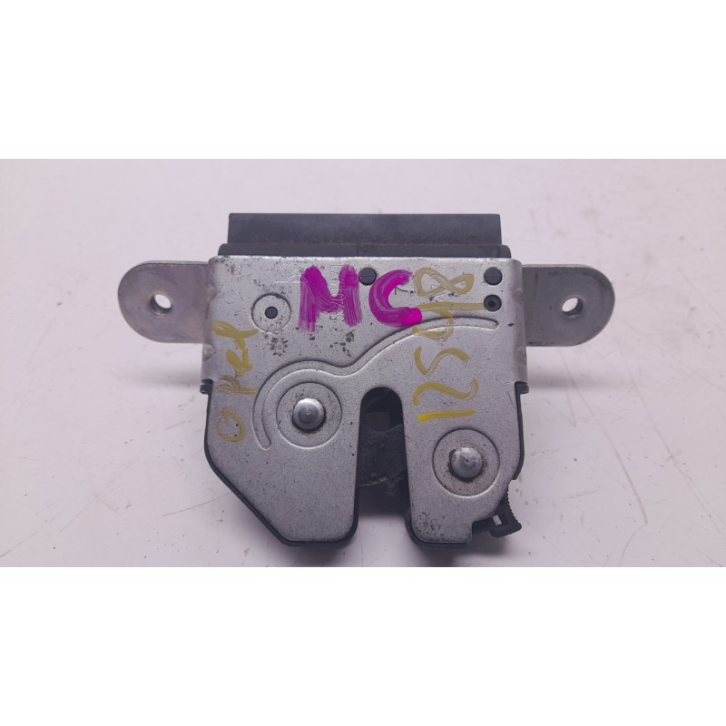 Recambio de cerradura maletero / porton para opel corsa d 1.4 16v referencia OEM IAM 55701971  