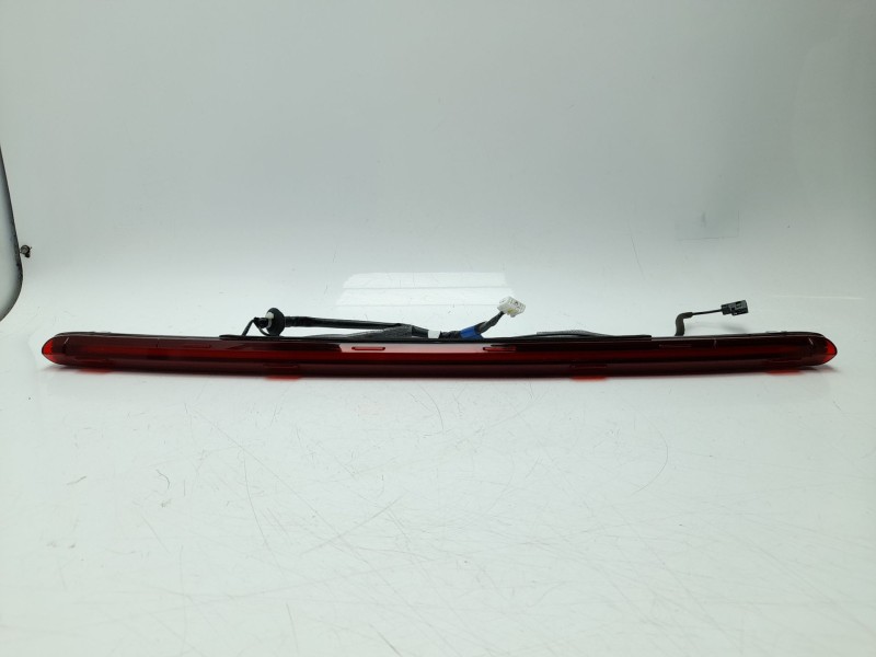 Recambio de luz central de freno para kia ev9 100 gt-line awd referencia OEM IAM 92700DO000  
