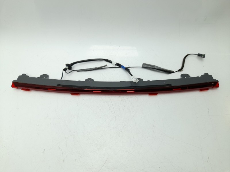 Recambio de luz central de freno para kia ev9 100 gt-line awd referencia OEM IAM 92700DO000  