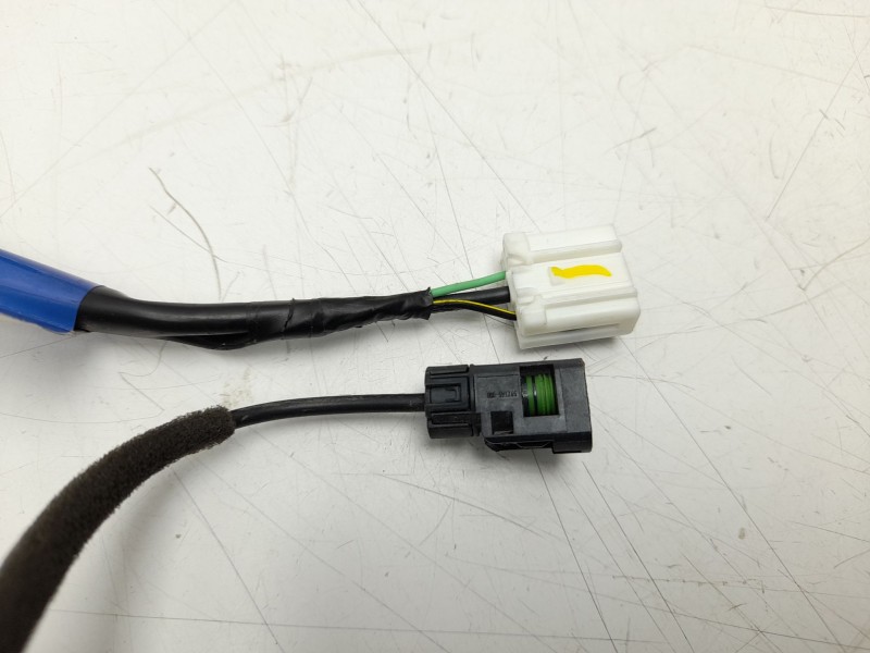 Recambio de luz central de freno para kia ev9 100 gt-line awd referencia OEM IAM 92700DO000  