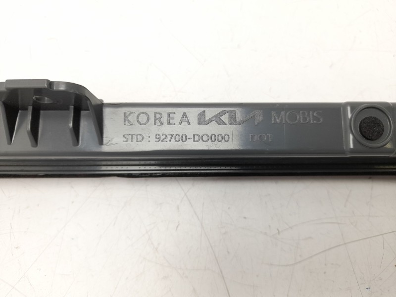 Recambio de luz central de freno para kia ev9 100 gt-line awd referencia OEM IAM 92700DO000  