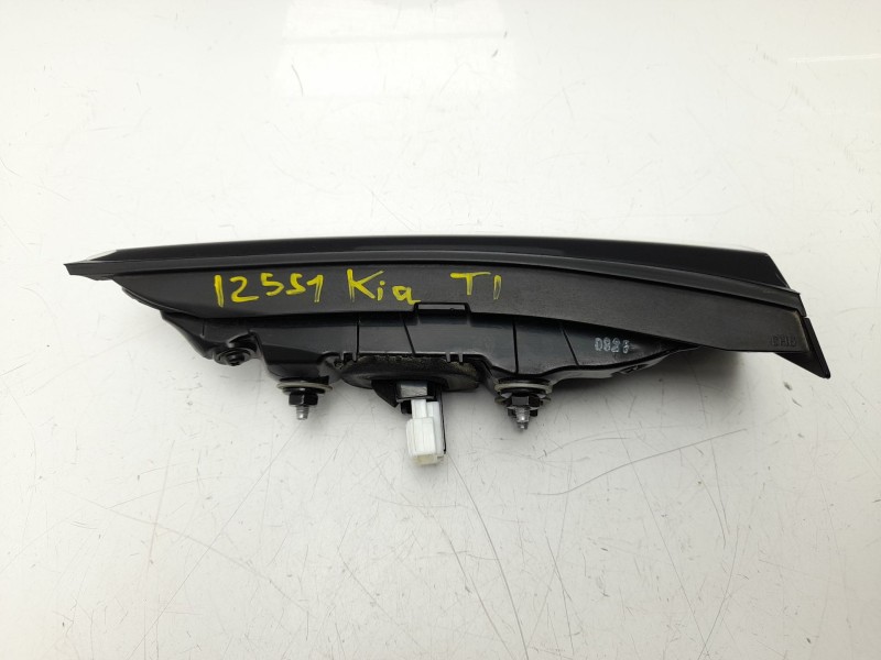 Recambio de piloto trasero izquierdo interior para kia ev9 100 gt-line awd referencia OEM IAM  92403DO000 