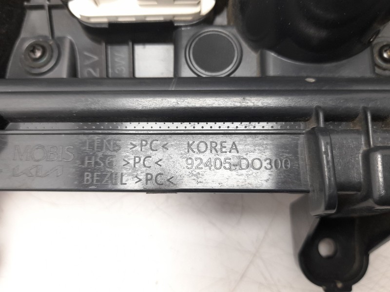 Recambio de faro antiniebla trasero izquierdo para kia ev9 100 gt-line awd referencia OEM IAM 92405DO300  