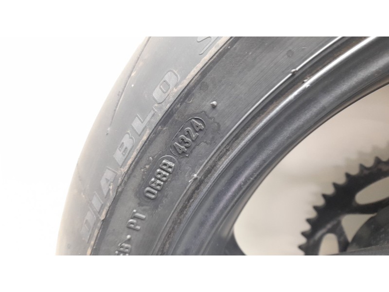 Recambio de llanta para triumph street triple 765 rs street triple 765 rs referencia OEM IAM T2010928  
