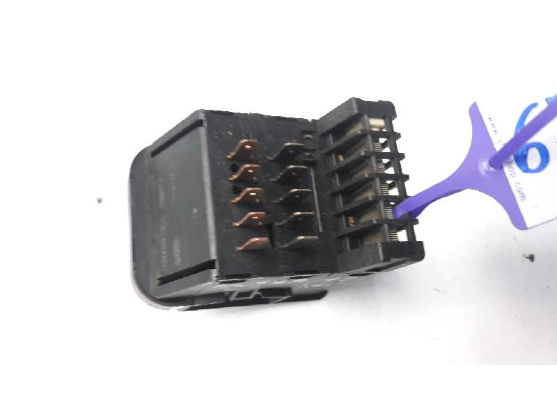 Recambio de mando luces para opel corsa b referencia OEM IAM 90481764  