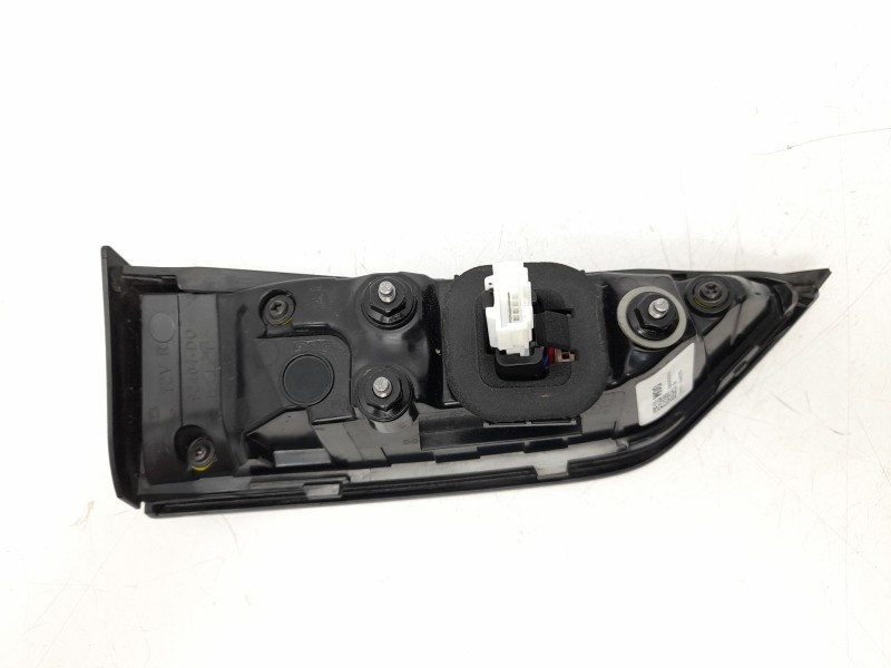 Recambio de piloto trasero derecho interior para kia ev9 100 gt-line awd referencia OEM IAM  92404DO000 