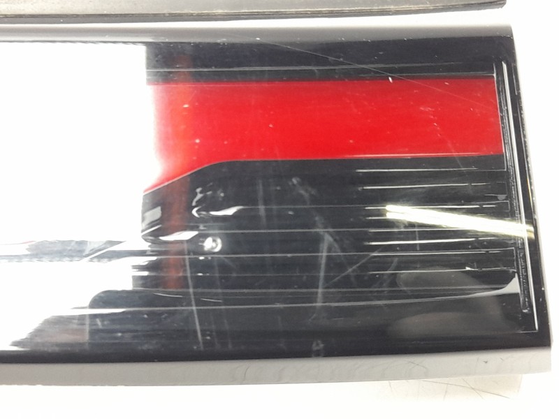 Recambio de piloto trasero derecho interior para kia ev9 100 gt-line awd referencia OEM IAM  92404DO000 