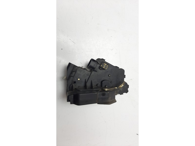 Recambio de cerradura puerta trasera izquierda para bmw serie 3 berlina (e46) 320d referencia OEM IAM   