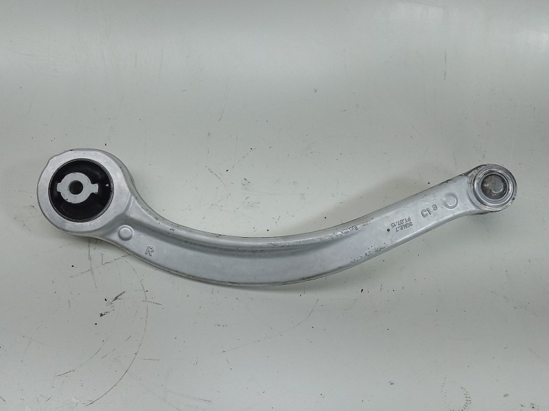 Recambio de brazo suspension delantero derecho para kia ev9 100 gt-line awd referencia OEM IAM  54506DO000 