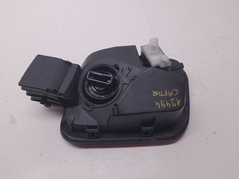 Recambio de tapa exterior combustible para renault captur e-tech hybrid referencia OEM IAM  788302200R 