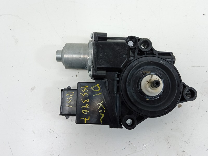 Recambio de motor elevalunas delantero izquierdo para kia ev9 100 gt-line awd referencia OEM IAM  82450DO210 