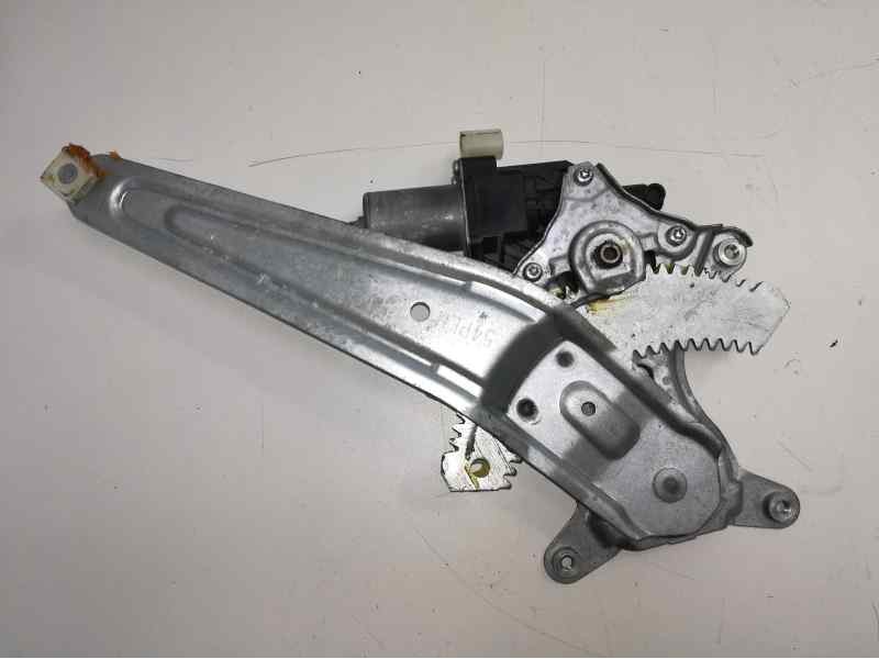 Recambio de elevalunas trasero izquierdo para suzuki vitara 1.6 ddis comfort 4x4 referencia OEM IAM 8356061M00  