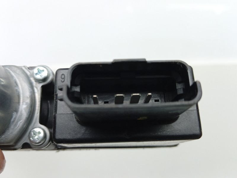 Recambio de motor elevalunas delantero izquierdo para kia ev9 100 gt-line awd referencia OEM IAM  82450DO210 