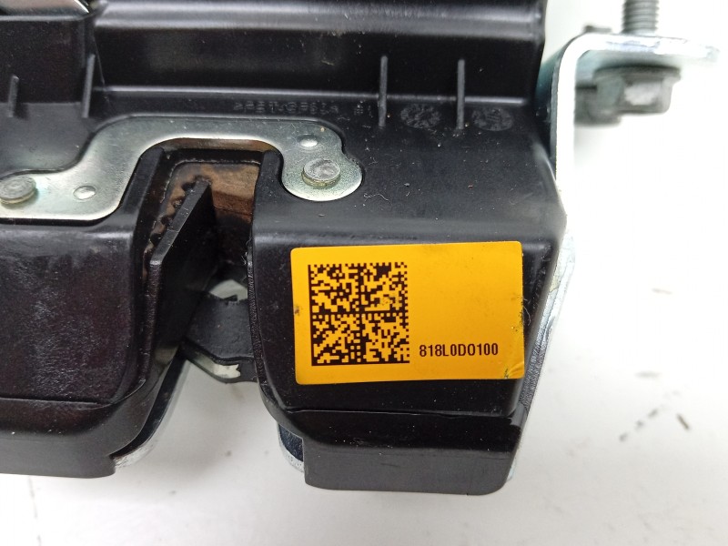 Recambio de cerradura maletero / porton para kia ev9 100 gt-line awd referencia OEM IAM  818L0DO100 