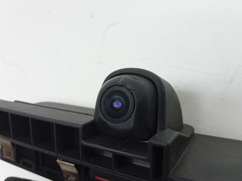 Recambio de camara vision trasera para kia ev9 100 gt-line awd referencia OEM IAM  99240DO000 