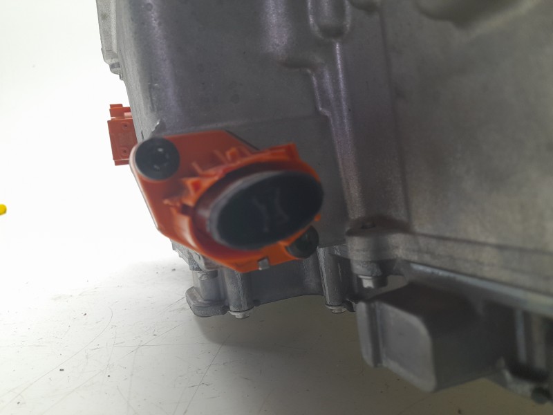 Recambio de inversor para renault captur e-tech hybrid referencia OEM IAM  291A18122R 