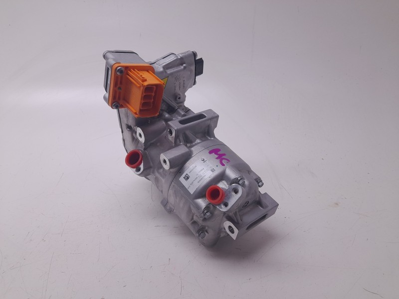 Recambio de compresor aire acondicionado para renault captur e-tech hybrid referencia OEM IAM T578808 926006373R 