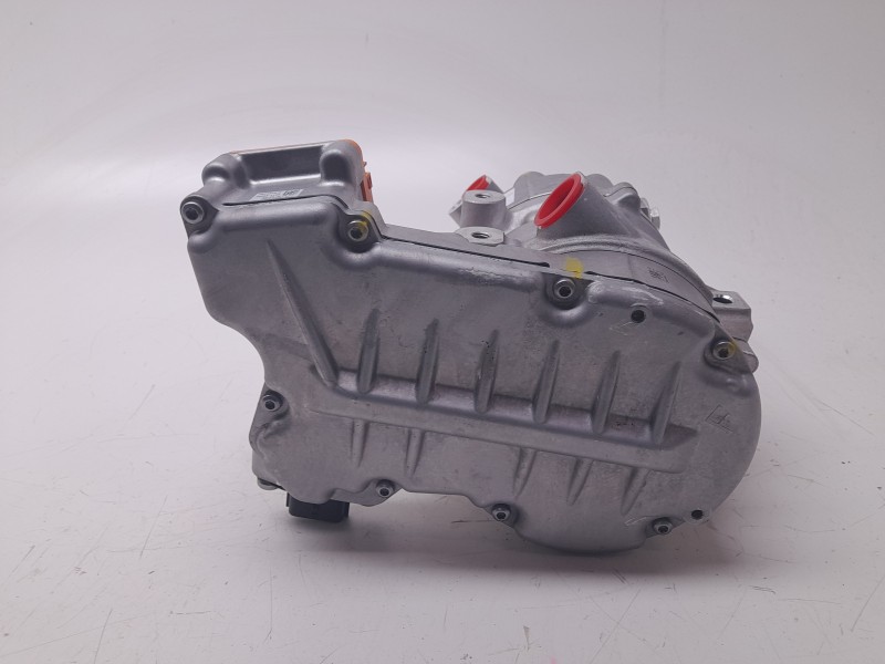 Recambio de compresor aire acondicionado para renault captur e-tech hybrid referencia OEM IAM T578808 926006373R 