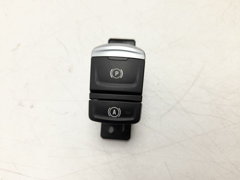 Recambio de palanca freno para renault captur e-tech hybrid referencia OEM IAM 251752251R  