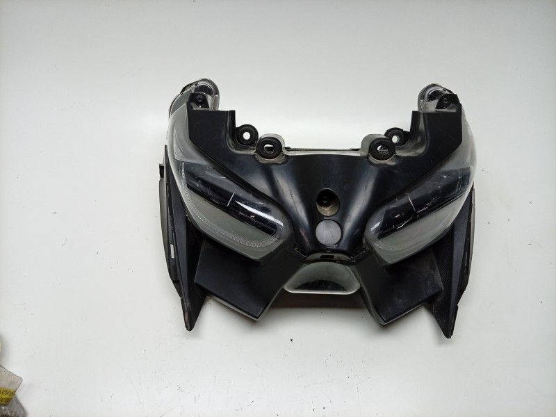 Recambio de faro delantero para yamaha x-max 125 referencia OEM IAM B5XH43000000 B5XH43000000 