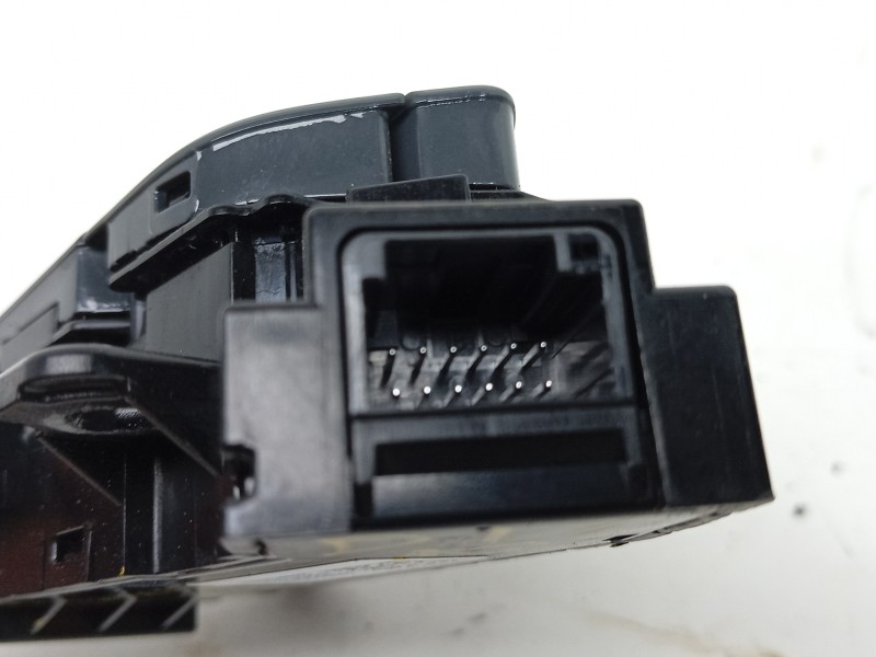 Recambio de mando asiento calefactable para kia ev9 100 gt-line awd referencia OEM IAM  93250DO000 