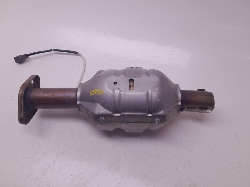 Recambio de catalizador para mazda 2 hatchback (dl, dj) 1.5 skyactiv-g referencia OEM IAM P521  