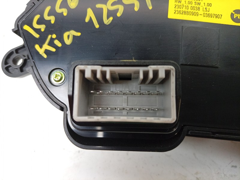 Recambio de mando asiento delantero izquierdo para kia ev9 100 gt-line awd referencia OEM IAM 88070DO210  