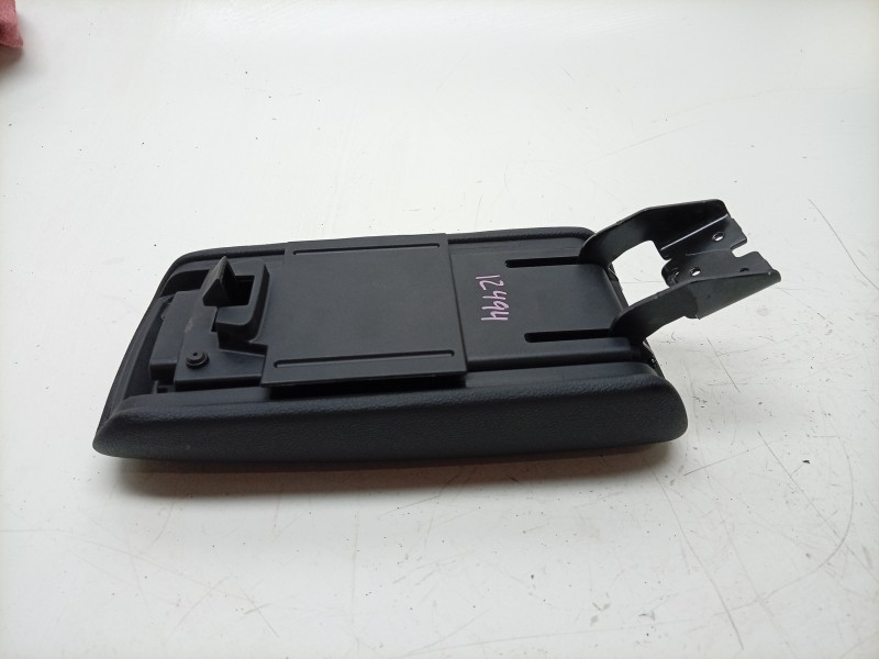 Recambio de apoyabrazos central para renault captur e-tech hybrid referencia OEM IAM  969201051R 
