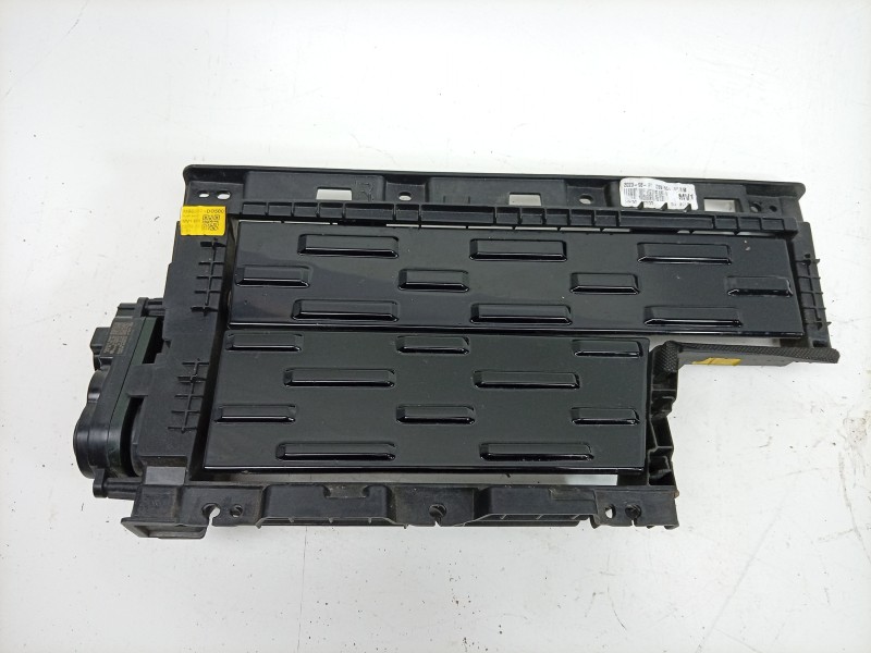 Recambio de rejilla delantera para kia ev9 100 gt-line awd referencia OEM IAM  M86990DO500 