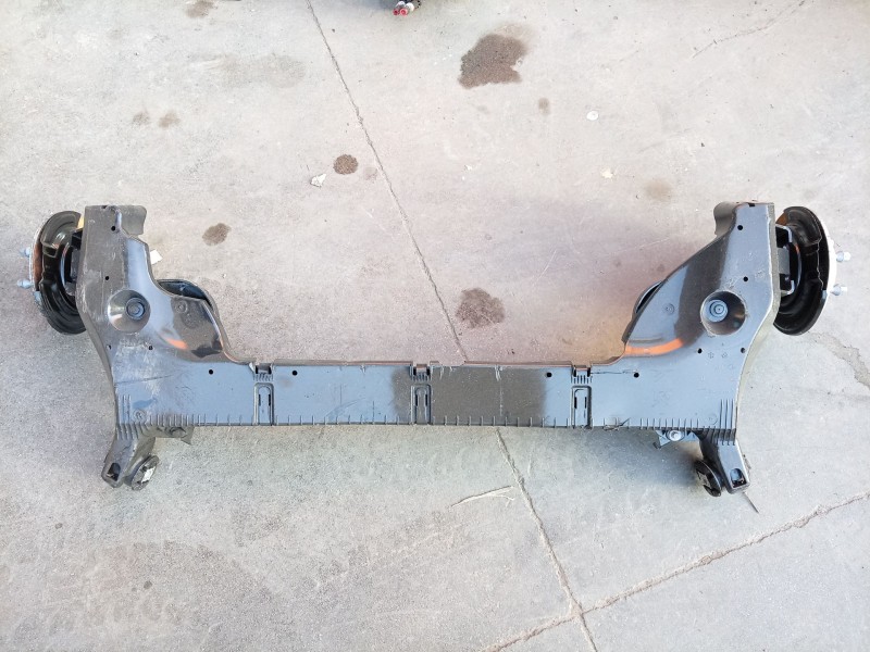 Recambio de puente trasero para nissan juke (f16_) 1.6 hybrid referencia OEM IAM   