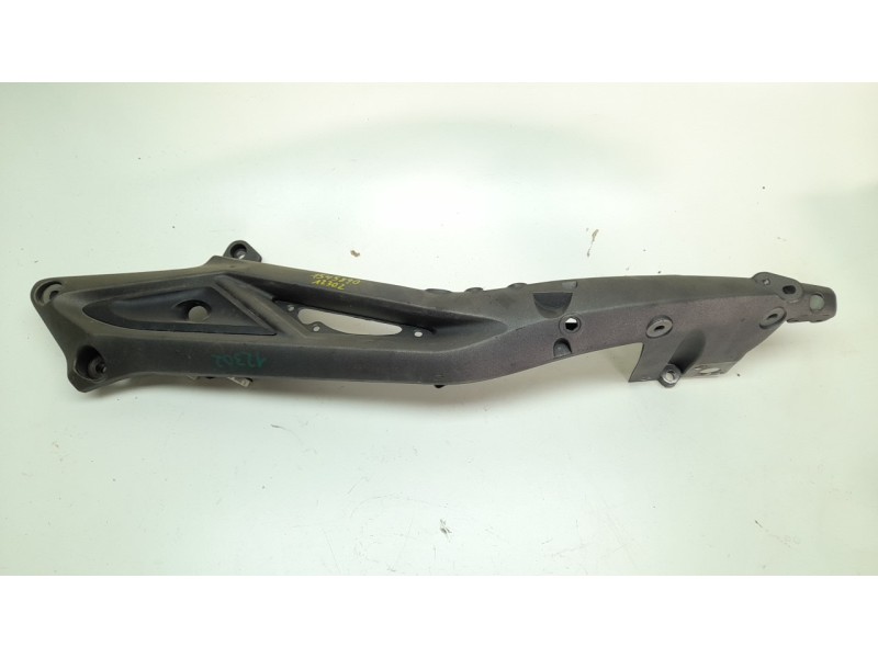 Recambio de subchasis trasero para triumph street triple 765 rs street triple 765 rs referencia OEM IAM  T2079466MS 