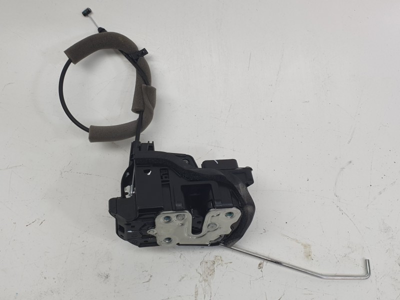 Recambio de cerradura puerta delantera derecha para omoda 5 1.6 referencia OEM IAM  554001266AA 